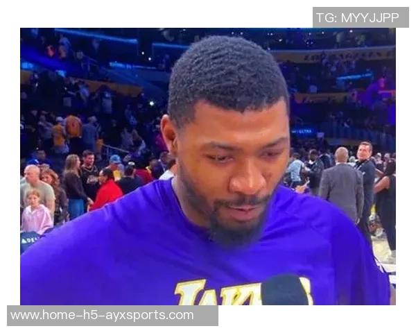 马库斯斯马特的篮球之路：从青涩新秀到全能防守王